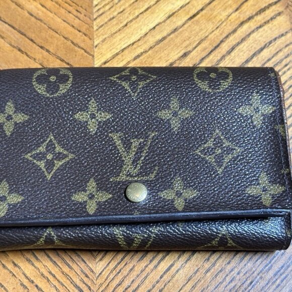 Louis Vuitton Monogram Tresor wallet - Picture 1 of 7